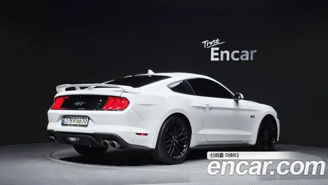 Ford Mustang Mach-E 2022 thumb 2