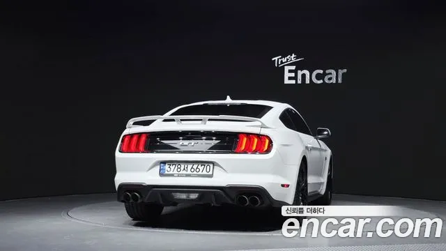 Ford Mustang Mach-E 2022 thumb 4