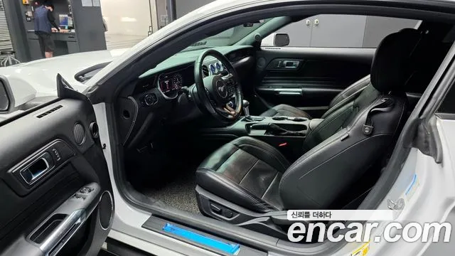 Ford Mustang Mach-E 2022 thumb 10