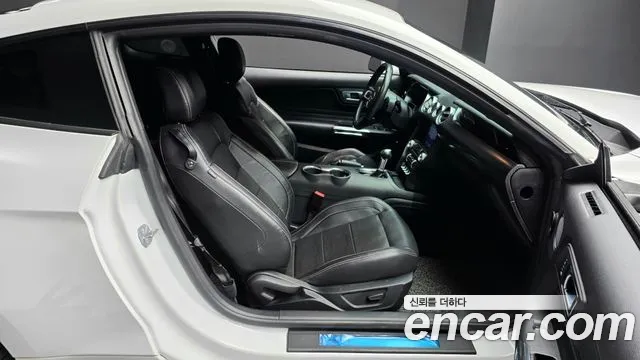 Ford Mustang Mach-E 2022 thumb 12