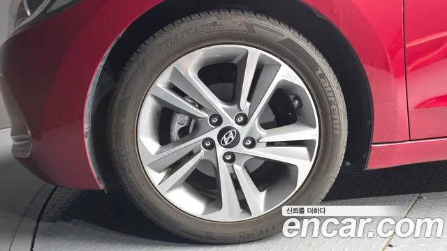 Hyundai Avante 2016 thumb 5