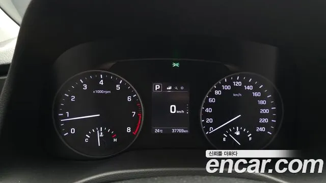 Hyundai Avante 2016 thumb 8