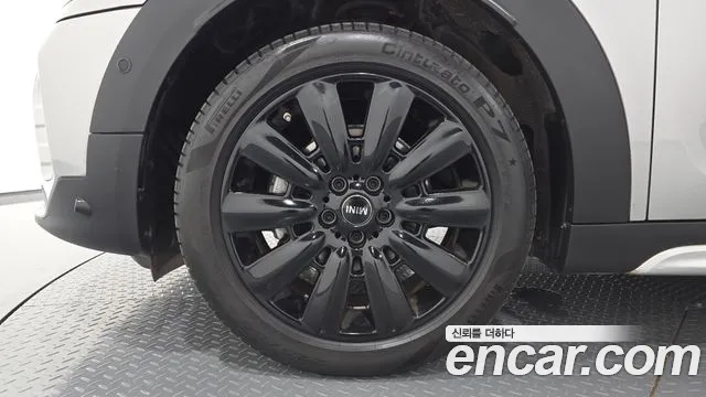 MINI Countryman 2023 thumb 5