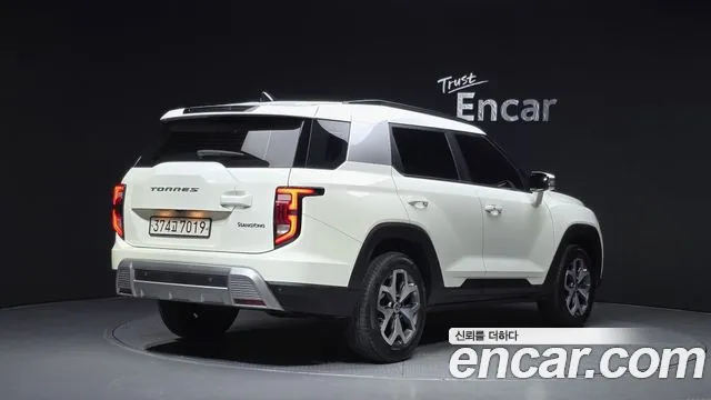 KG_Mobility_Ssangyong Torres 2022 thumb 2
