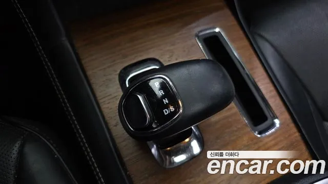 Chrysler 300C 2013 thumb 9