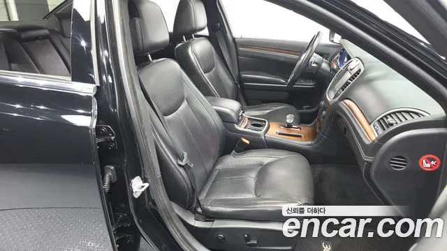 Chrysler 300C 2013 thumb 11