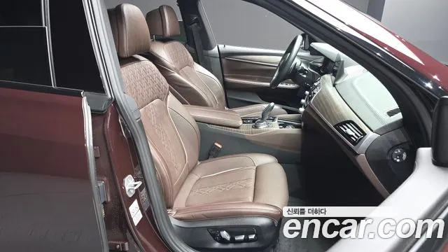 BMW Gran Turismo 2019 thumb 11