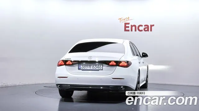 Mercedes-Benz E-Класс 2024 thumb 4