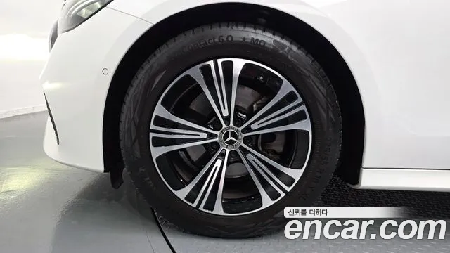 Mercedes-Benz E-Класс 2024 thumb 5