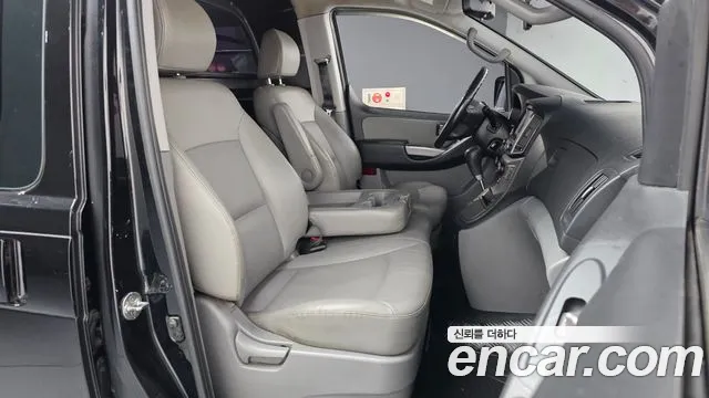 Hyundai Starex 2019 thumb 11