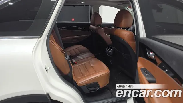 Kia Sorento 2017 thumb 10