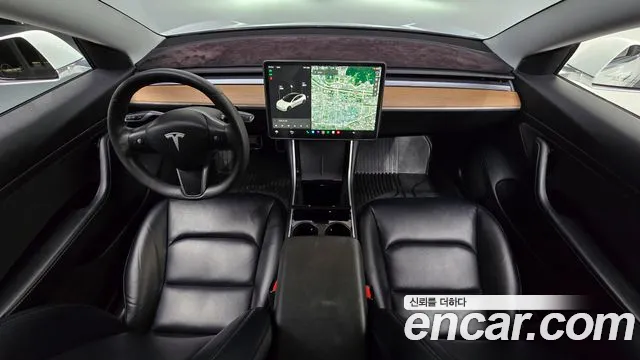 Tesla Model 3 2020 thumb 6