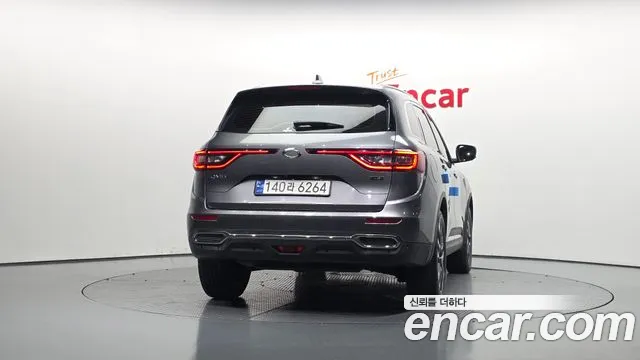 Renault-KoreaSamsung Koleos 2017 thumb 4