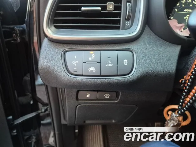 Kia Sorento 2018 thumb 6