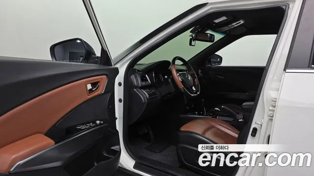 KG_Mobility_Ssangyong TIBOLI 2017 thumb 10