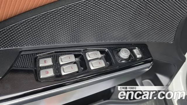KG_Mobility_Ssangyong TIBOLI 2017 thumb 11
