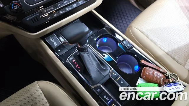 Kia Carnival 2019 thumb 9