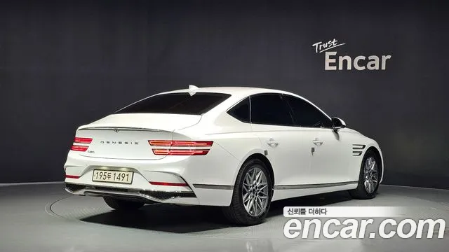 Genesis G80 2024 thumb 2