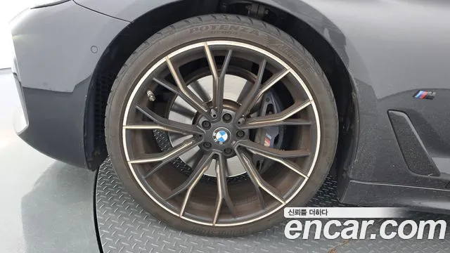 BMW 5-Series 2020 thumb 5