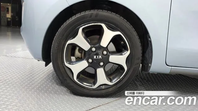 Kia Ray 2015 thumb 5