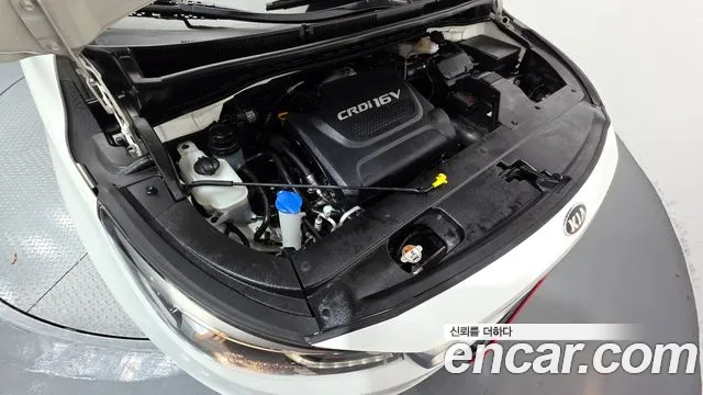 Kia Carnival 2016 thumb 6
