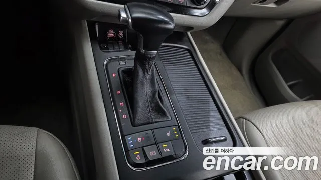 Kia Carnival 2016 thumb 9