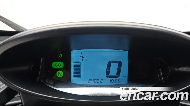 Renault-KoreaSamsung Twizy 2017 thumb 8