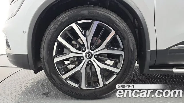 Renault-KoreaSamsung Koleos 2019 thumb 4