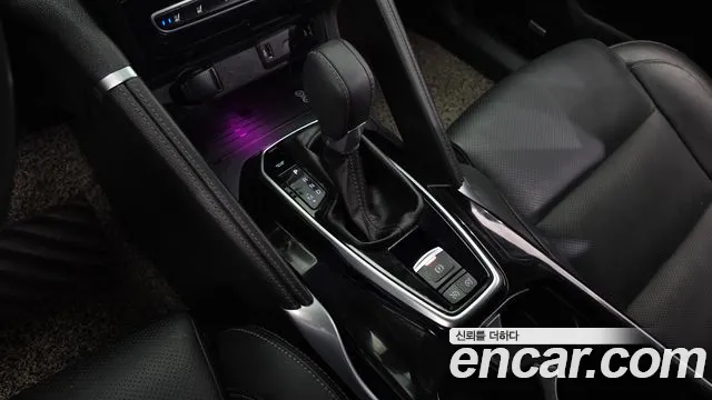 Renault-KoreaSamsung Koleos 2019 thumb 8