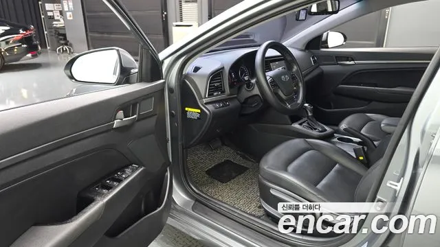 Hyundai Avante 2016 thumb 10