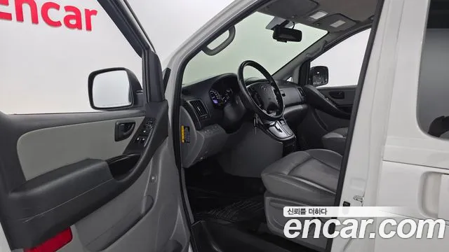 Hyundai Starex 2021 thumb 10