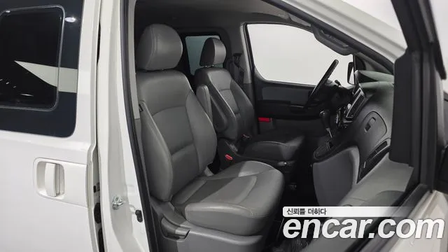 Hyundai Starex 2021 thumb 12