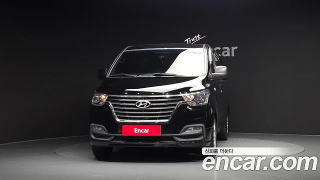Hyundai Starex 2018 thumb 2