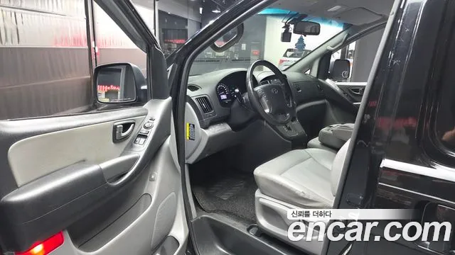 Hyundai Starex 2018 thumb 9