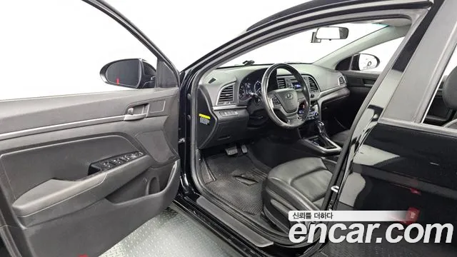 Hyundai Avante 2016 thumb 9
