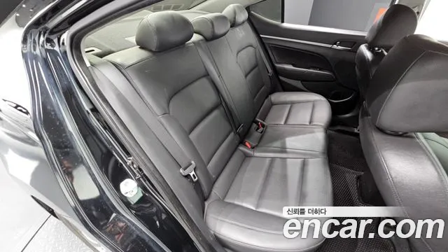 Hyundai Avante 2016 thumb 11