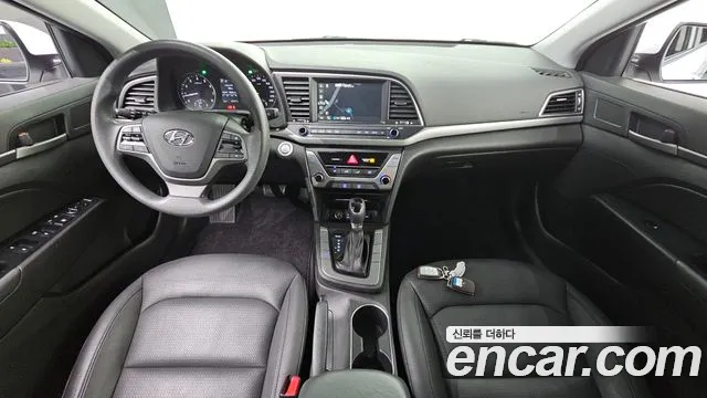 Hyundai Avante 2017 thumb 7