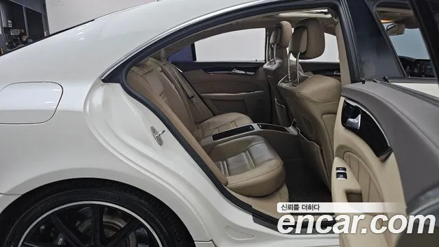 Mercedes-Benz CLS-Class 2014 thumb 12