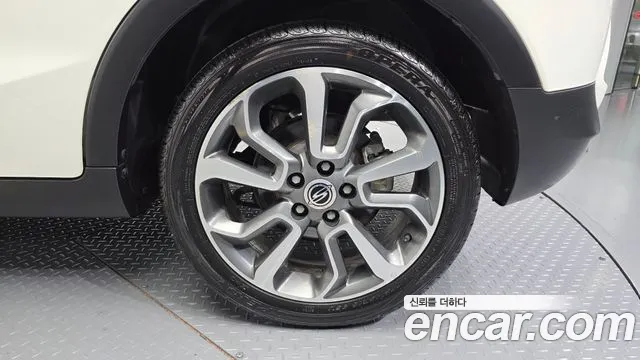 KG_Mobility_Ssangyong TIBOLI 2016 thumb 4