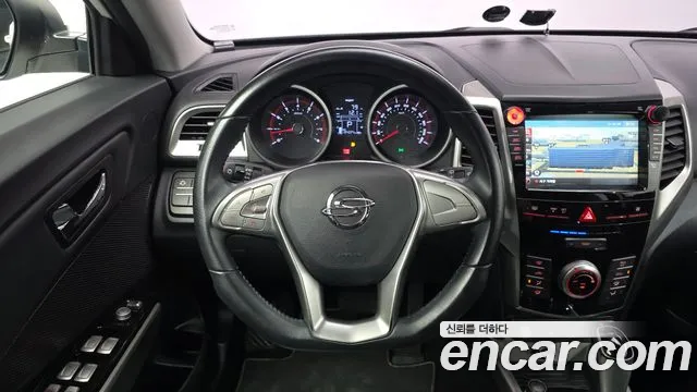 KG_Mobility_Ssangyong TIBOLI 2016 thumb 12