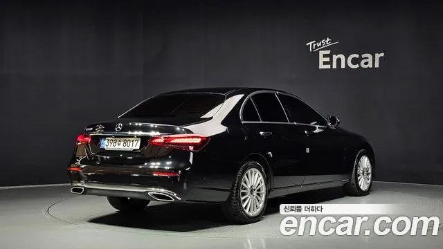 Mercedes-Benz E-Класс 2021 thumb 2