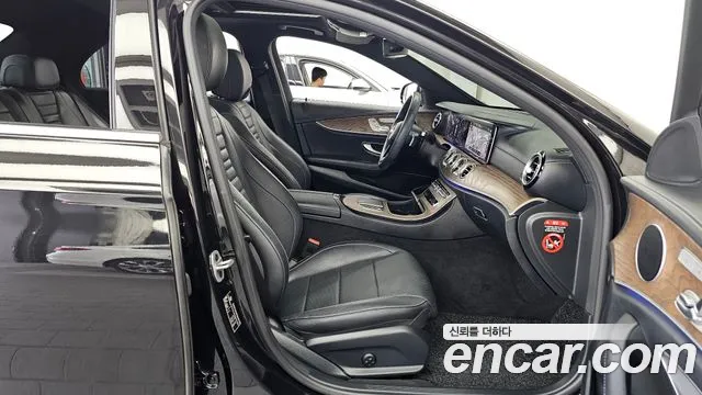 Mercedes-Benz E-Класс 2021 thumb 11