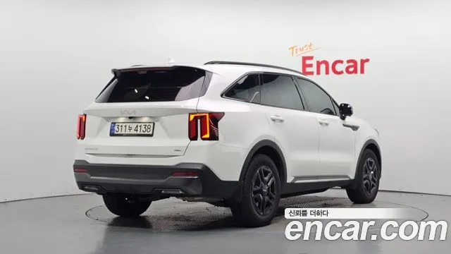 Kia Sorento 2023 thumb 2
