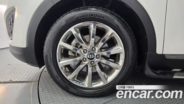 Kia Sorento 2015 thumb 5