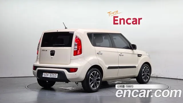Kia Soul 2012 thumb 2