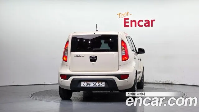 Kia Soul 2012 thumb 4