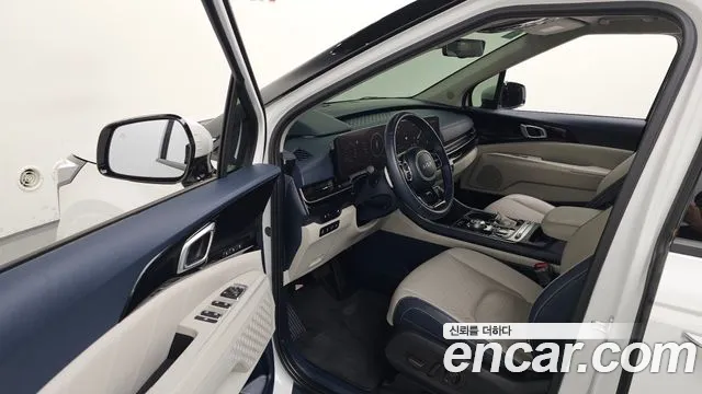 Kia Carnival 2024 thumb 9