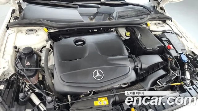 Mercedes-Benz GLA 2019 thumb 6