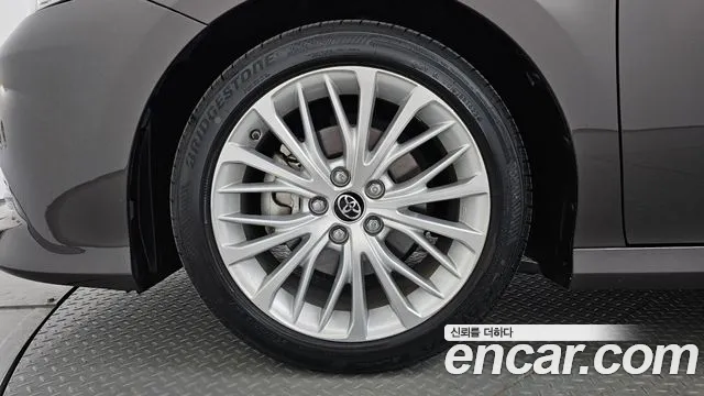 Toyota Camry 2018 thumb 4
