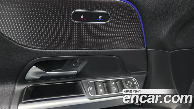 Mercedes-Benz EQB 2022 thumb 11